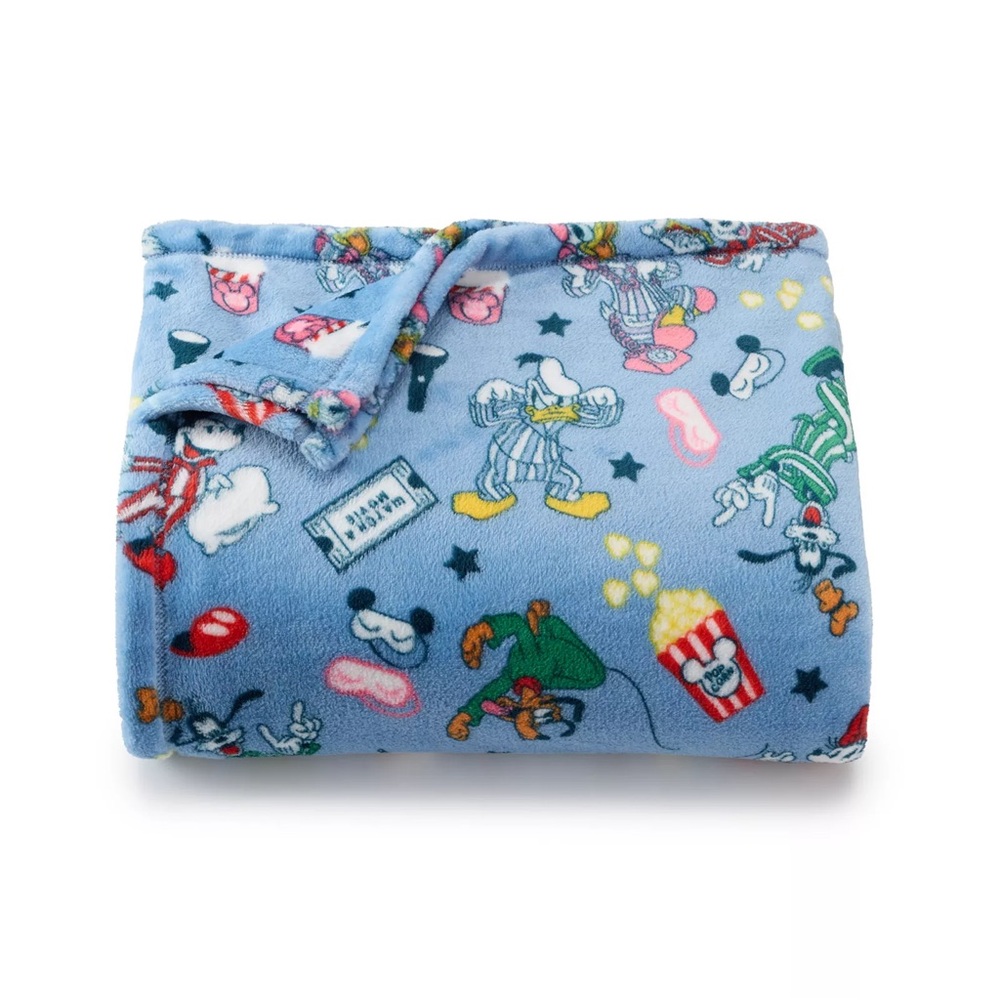 Disney's Oversized Supersoft Printed Plush Throw